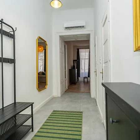 Pollack One Bedroom