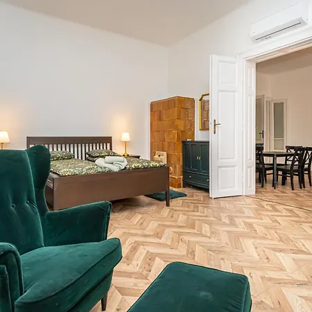 Apartment Pollack One Bedroom Budapest