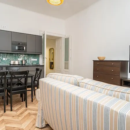 Pollack One Bedroom Budapest