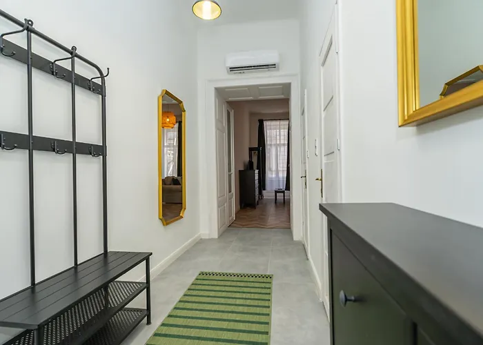 Pollack One Bedroom