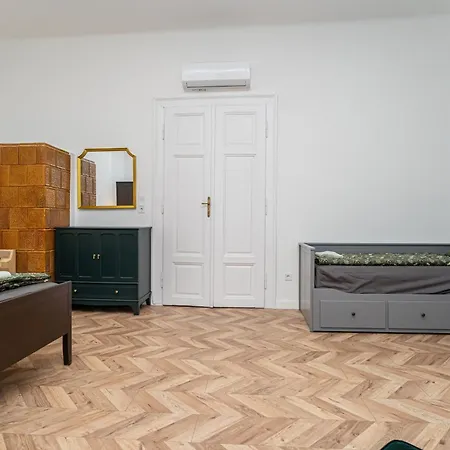 Ghetto Wall Appartement *