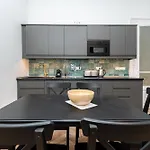 Pollack One Bedroom *