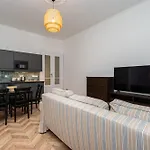 Pollack One Bedroom 公寓 *