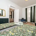 Pollack One Bedroom 公寓