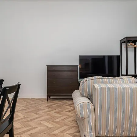 Pollack One Bedroom