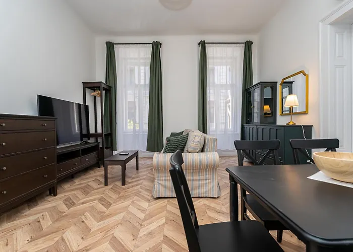 Pollack One Bedroom *